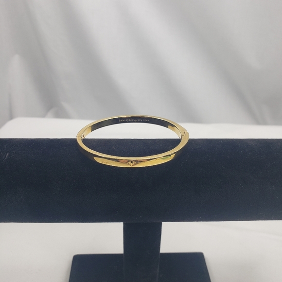 Kate Spade Gold Tone Hinged Bangle Bracelet - Picture 1 of 5